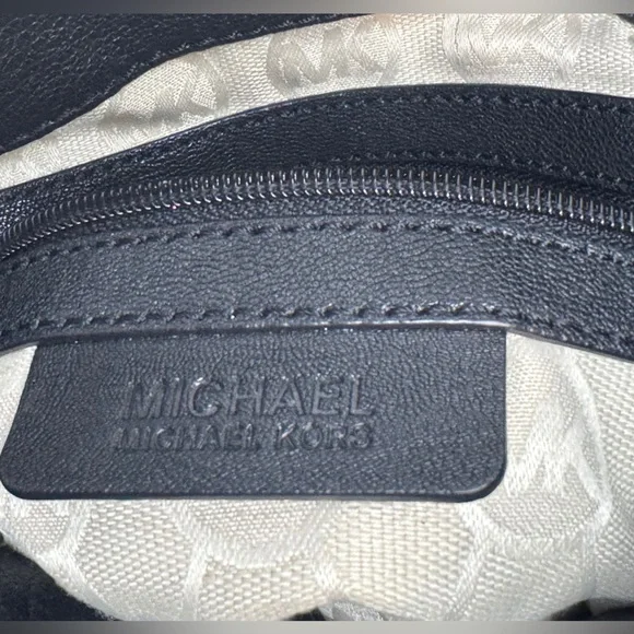 Michael Kors Hamilton Medium Saffiano Leather Handbag w Gold Rock Black - Picture 7 of 11